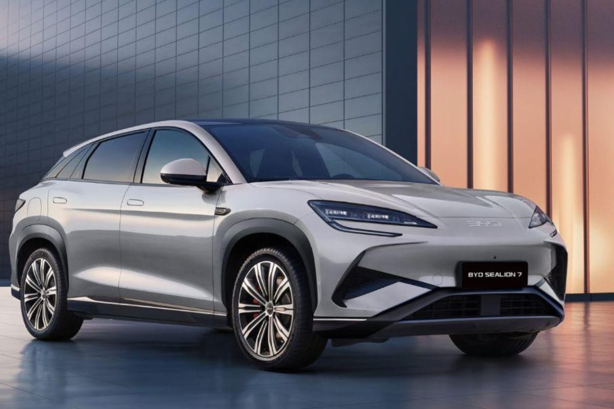 Nirbhay 2025 08 29T200543.703 BYD SEALION 7 230HP शक्तिशाली मोटर और 500 किमी ड्राइविंग रेंज, 45 लाख से कीमत