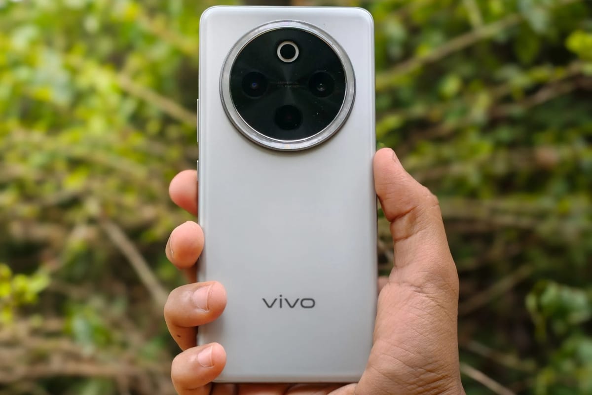 Nirbhay 2025 08 30T070050.982 VIVO T4 6.58 इंच AMOLED डिस्प्ले, 120Hz रिफ्रेश दर मूल्य 15,999 अनुमानित