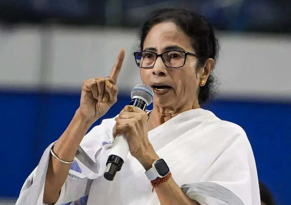 extras new Recovered 11 दिल्ली पुलिस बंगला विवाद स्पार्क्स बैकलैश