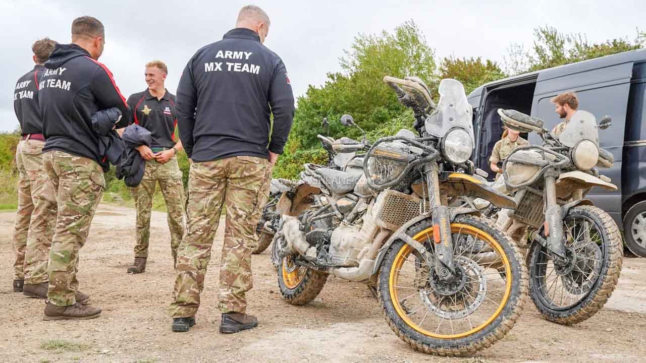 4 royal enfield himalayan 450 supplied to british army 2 4 Royal Enfield Himalayan 450 Supplied To British Army For Training