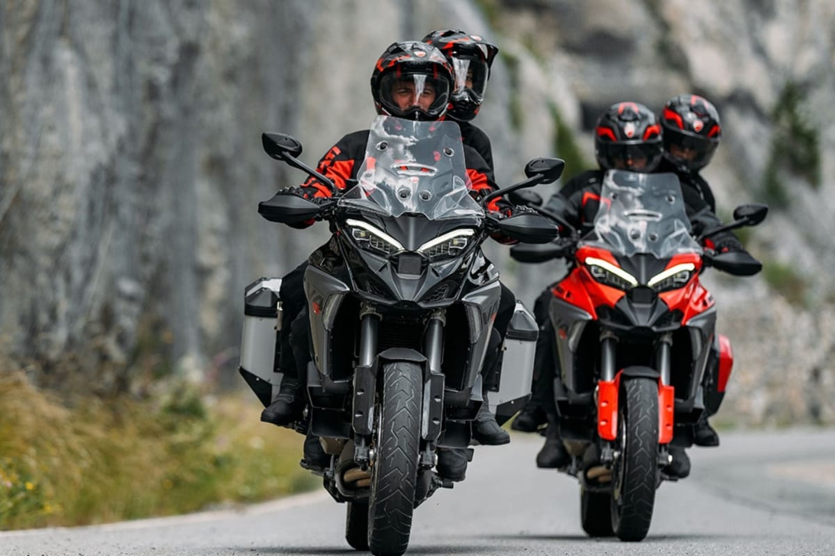 Nirbhay 2025 09 02T120437.411 रोड चार्म, स्पोर्टी साउंड और स्मार्ट टेक्नोलॉजी के डुकाटी मल्टीस्ट्राडा वी 4, 21.48 लाख से कीमत