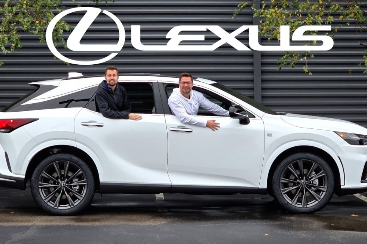 Nirbhay 2025 09 09T081318.071 लेक्सस आरएक्स, 366bhp हाइब्रिड पावर और 14 इंच टचस्क्रीन के साथ 1.23 करोड़ तक की कीमत