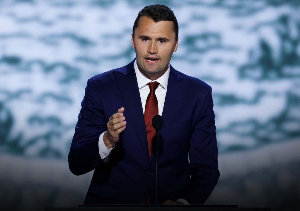 charlie ट्रम्प सहयोगी चार्ली किर्क ने यूटा कॉलेज इवेंट में गोली मारकर हत्या कर दी