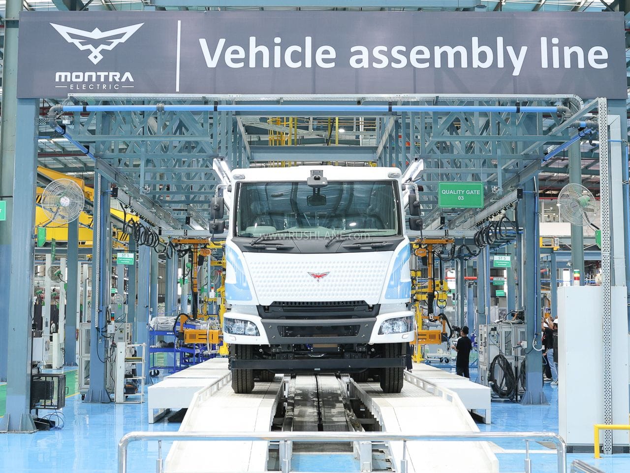 montra rhino electric truck launch 5 Montra Rhino Electric Truck Launch Price Rs 1.15 Crore