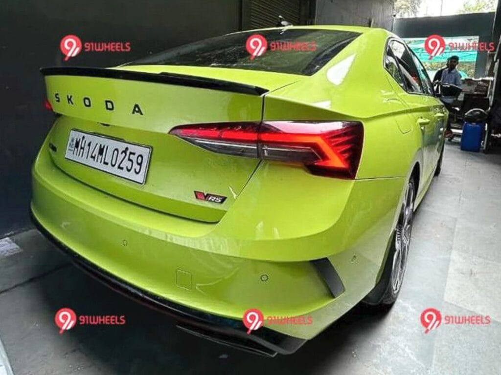 New Skoda Octavia vRS Spied New Skoda Octavia vRS Spied During TVC Shoot