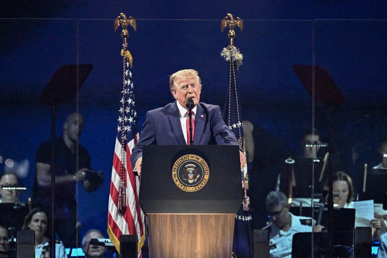 US Headlines: Trump, Pelosi Incident, & National Developments 6 what's happening in the us
