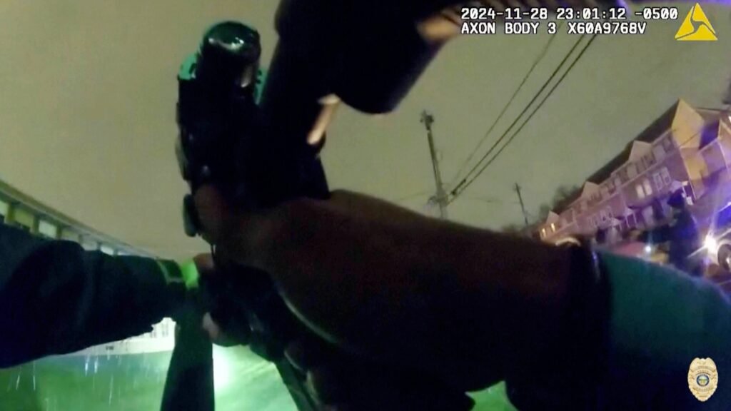 Michigan Shootings, Hawaii Storm, & Major US Headlines 9 Latest news in the US